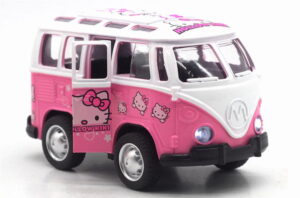 Voiture Hello Kitty van