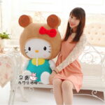 Peluche Hello Kitty géante 45 cm ou 70 cm