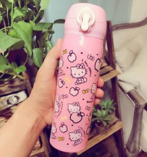 Bouteille d’eau Hello Kitty Apple rose