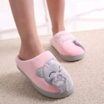 Chaussons Hello Kitty rose et gris