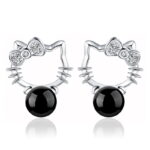 Boucle d'oreille Hello Kitty agate noire